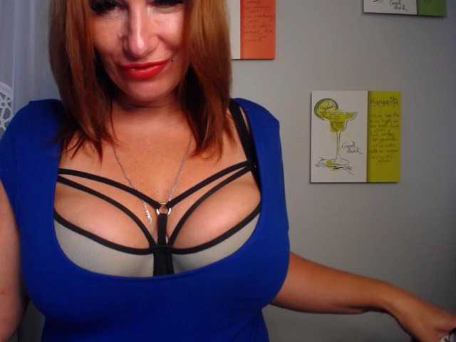 Capturas de tela de transmissão JennyMILFx