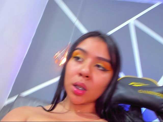 Capturas de tela de transmissão JessieMegan2
