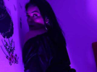 Chat de vídeo erótico josephine6969