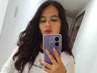 Chat de vídeo erótico Juliana-rosee