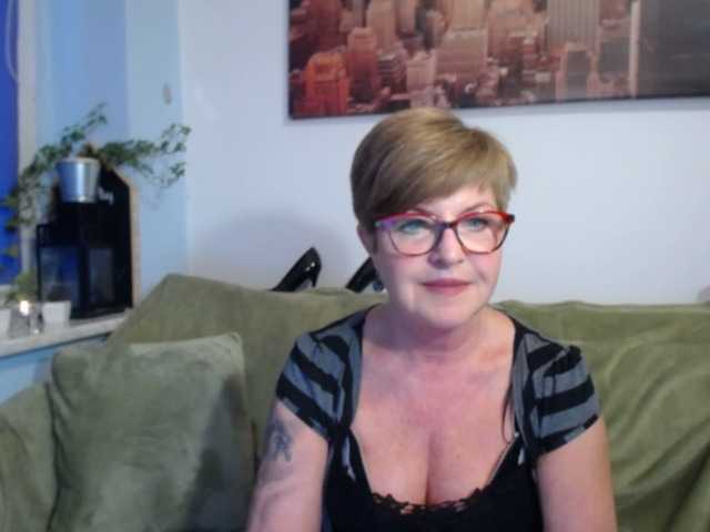 Capturas de tela de transmissão julieamberx