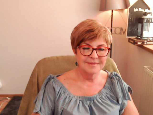 Capturas de tela de transmissão julieamberx