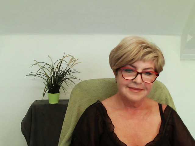 Capturas de tela de transmissão julieamberx
