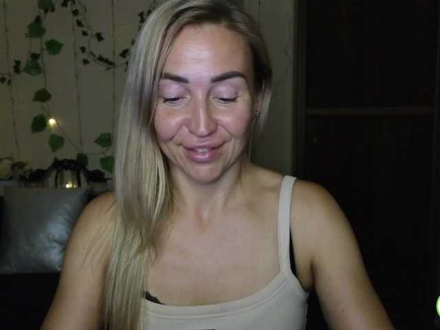 Capturas de tela de transmissão Jullyblondkiss