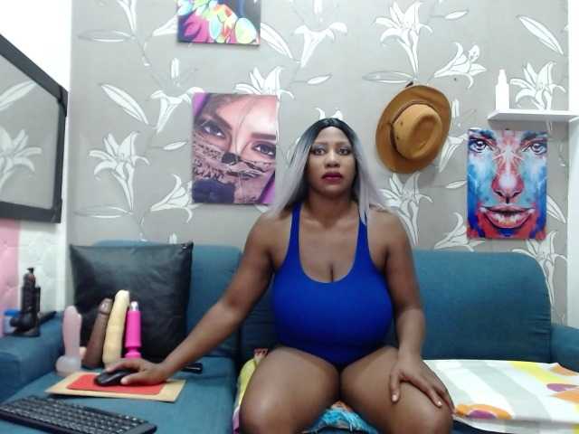 Capturas de tela de transmissão KarenBis