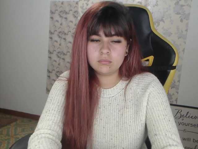 Capturas de tela de transmissão Karinataylor1