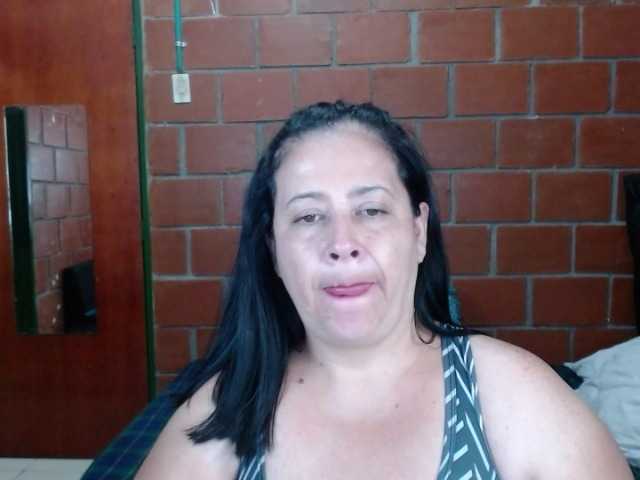 Capturas de tela de transmissão Karlatomm46