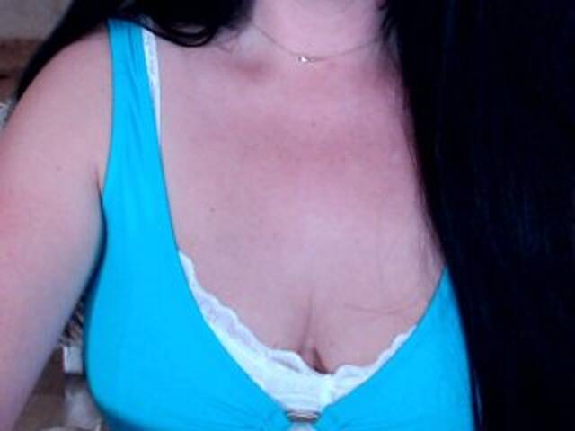 Capturas de tela de transmissão KaroliJoy