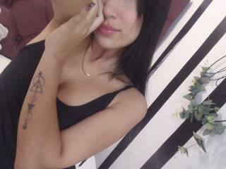 Chat de vídeo erótico KataleyaMansson