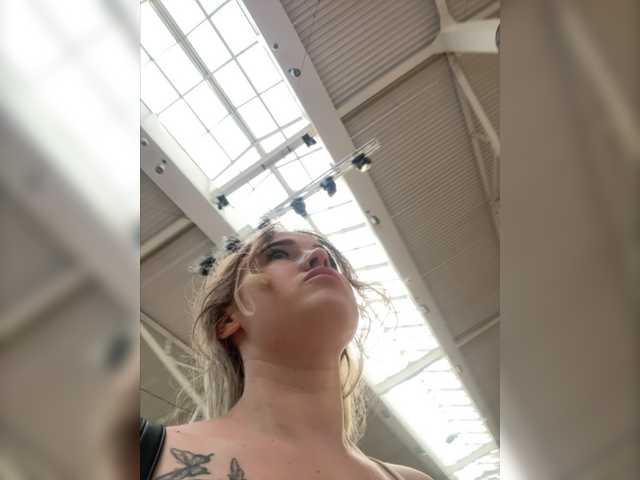 Capturas de tela de transmissão Kate_kotuk