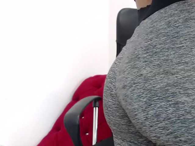 Capturas de tela de transmissão KateMills2