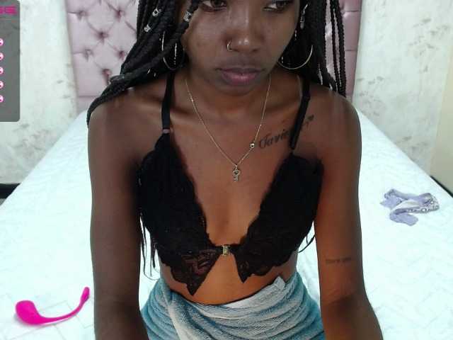 Capturas de tela de transmissão KathlenRojas