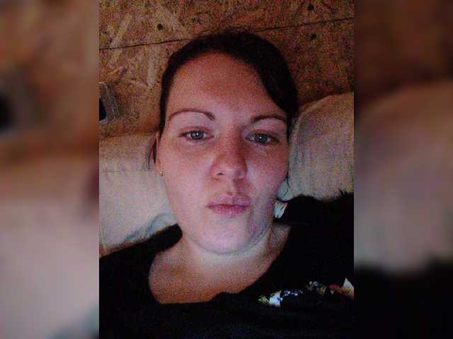 Fotos KatieMacAlist I'm saving up for lovens!Gime me some tokens dear!