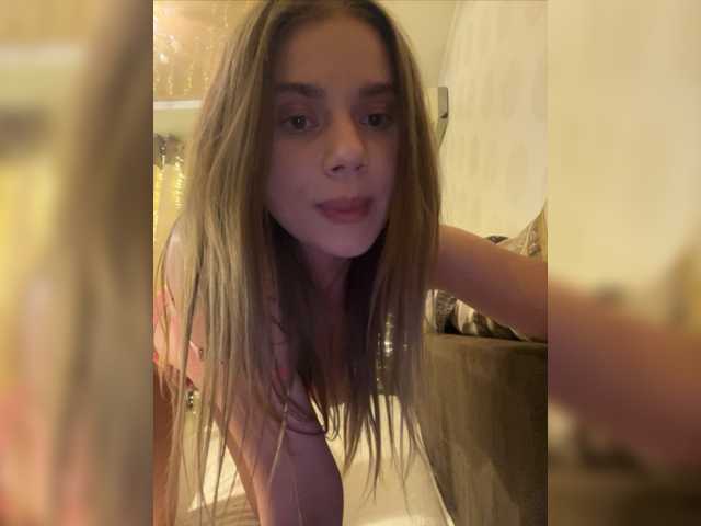 Capturas de tela de transmissão KATIOIIIA