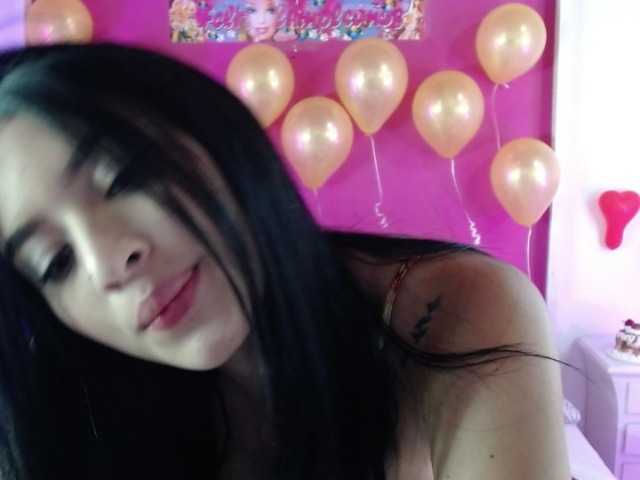 Capturas de tela de transmissão katthy-doll