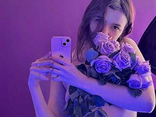 Chat de vídeo erótico Kattitoffy