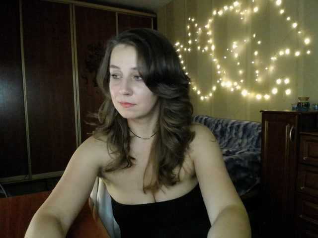 Capturas de tela de transmissão Kattyafly