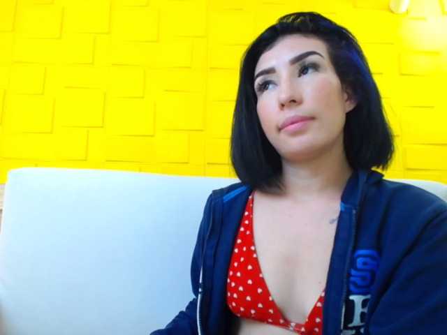 Capturas de tela de transmissão KattyRuiz