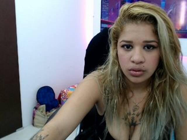 Capturas de tela de transmissão KatyaCandy