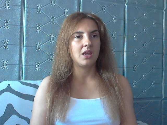 Capturas de tela de transmissão KATYDIAZ