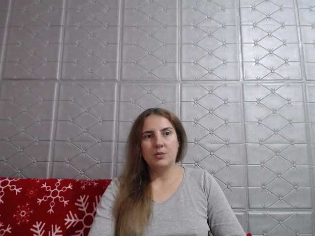 Capturas de tela de transmissão KATYDIAZ