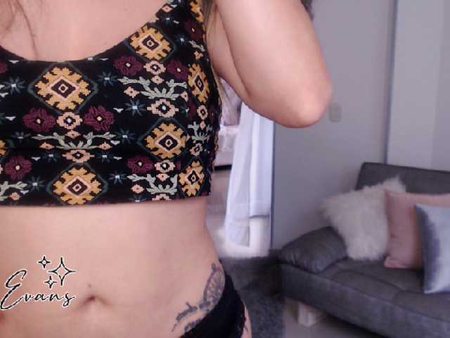 Capturas de tela de transmissão KatyEvans