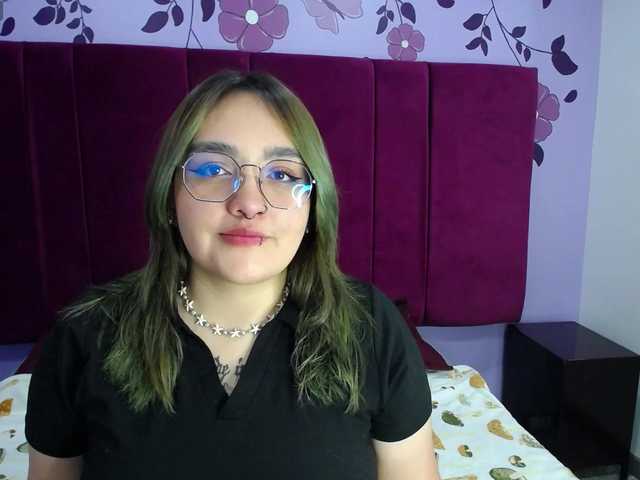 Capturas de tela de transmissão kayleMalkova