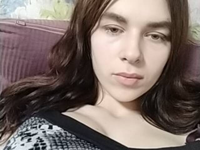 Capturas de tela de transmissão KelliQCherry