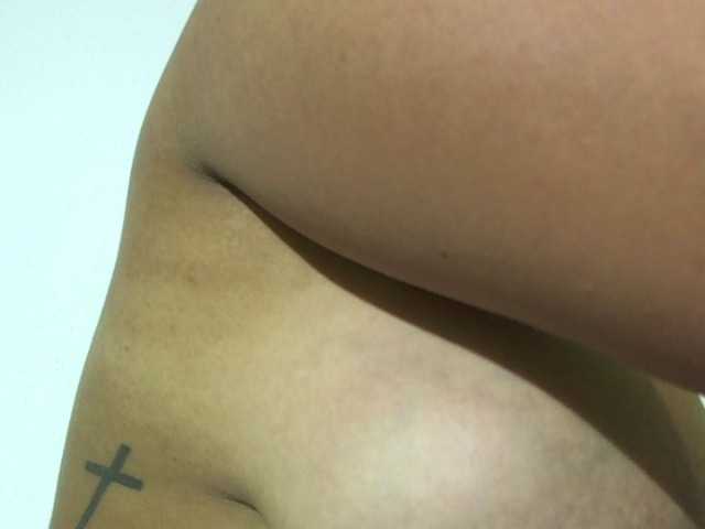 Fotos kellylatinhot bigass bigtits latina ebony tattoo