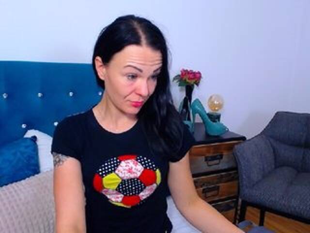 Capturas de tela de transmissão KendallLUXE