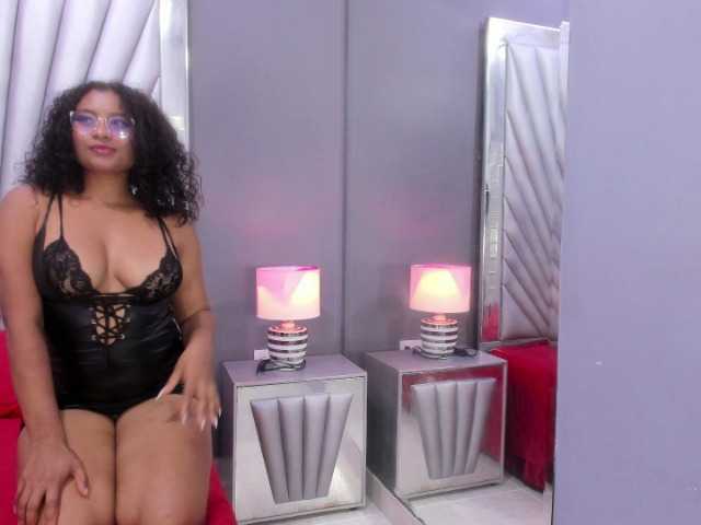 Capturas de tela de transmissão KeylaSimmons
