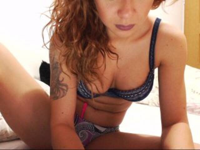 Capturas de tela de transmissão KeyraDiamond