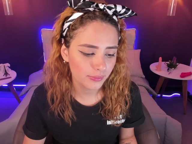 Capturas de tela de transmissão KimberlySaenz