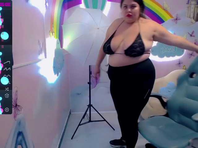 Capturas de tela de transmissão KindomTits