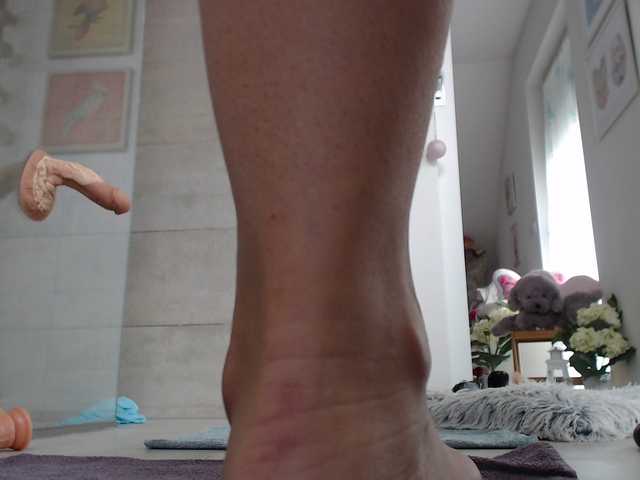 Capturas de tela de transmissão KinkyMoni