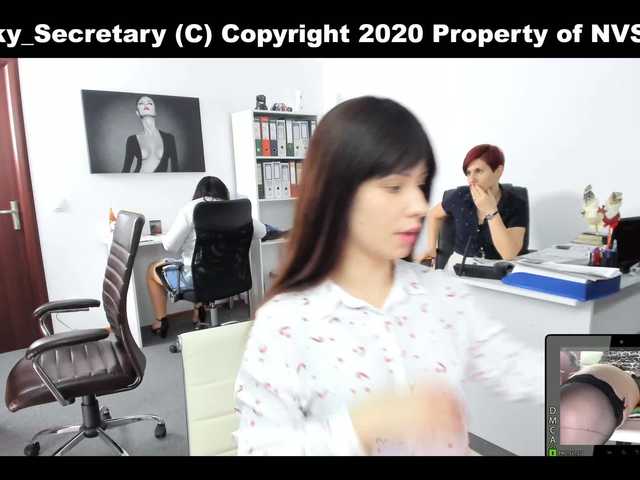 Capturas de tela de transmissão KinkyOffice