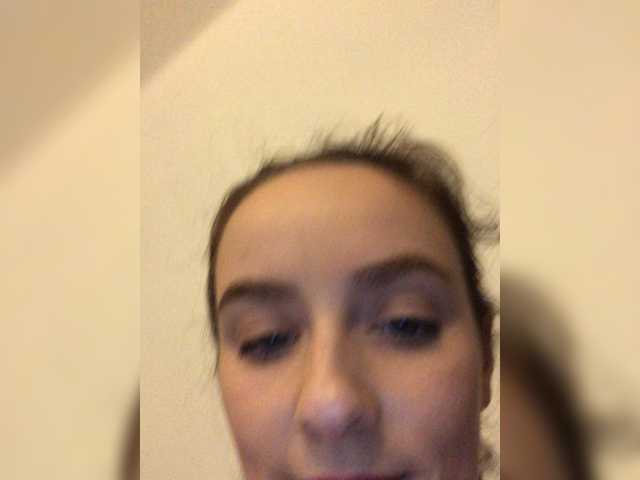 Capturas de tela de transmissão KisaraSims01