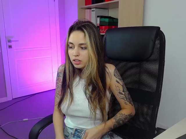 Capturas de tela de transmissão Kitsune-Sakur