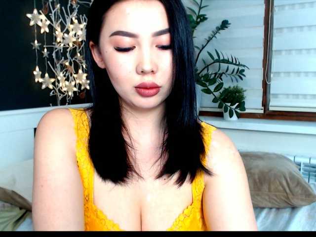 Capturas de tela de transmissão Klara-Chan