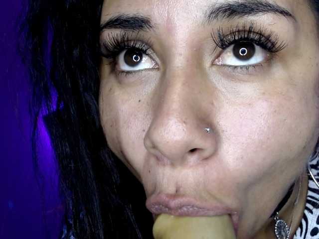 Capturas de tela de transmissão kloe-squirt