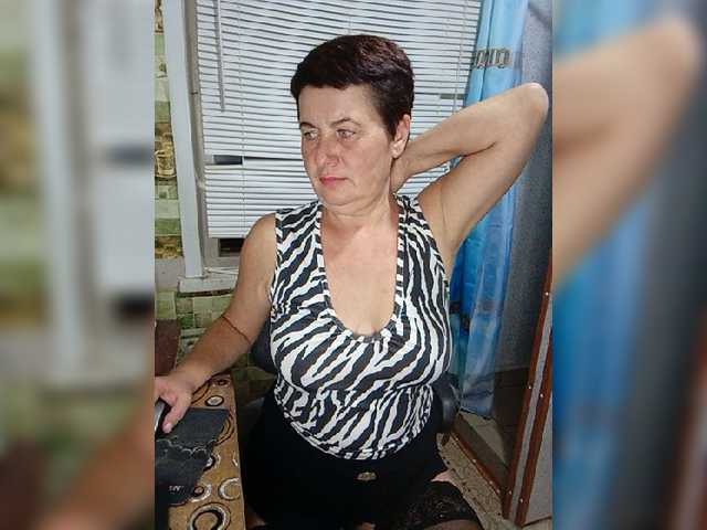 Capturas de tela de transmissão NicoleOlla