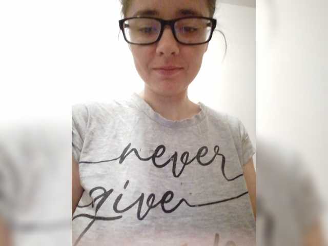 Capturas de tela de transmissão Kroshka-meow