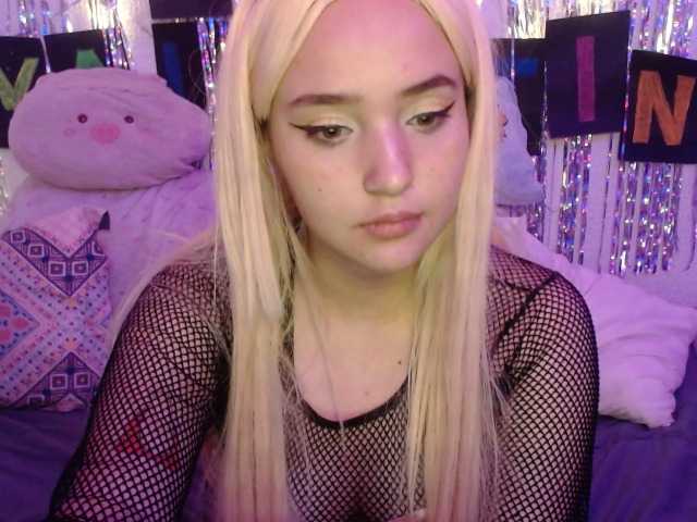 Capturas de tela de transmissão Kurochan420
