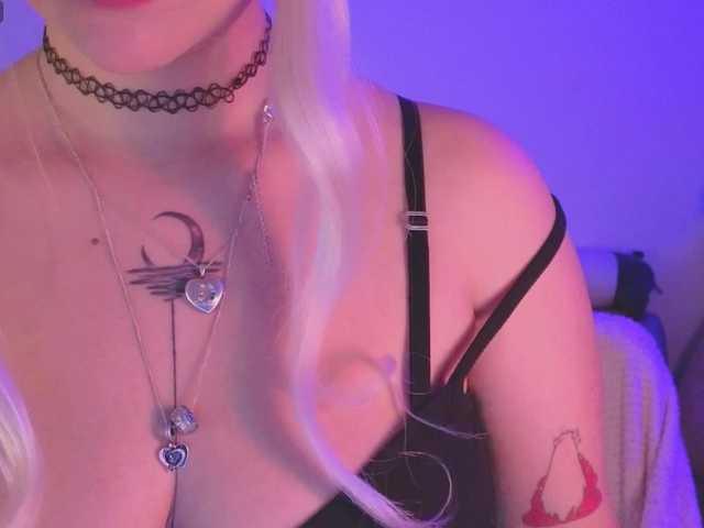 Capturas de tela de transmissão Kurochan420