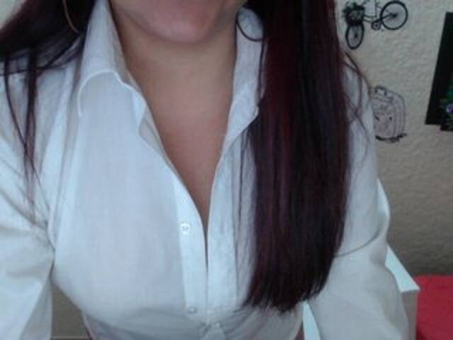 Capturas de tela de transmissão KylieDaniiels