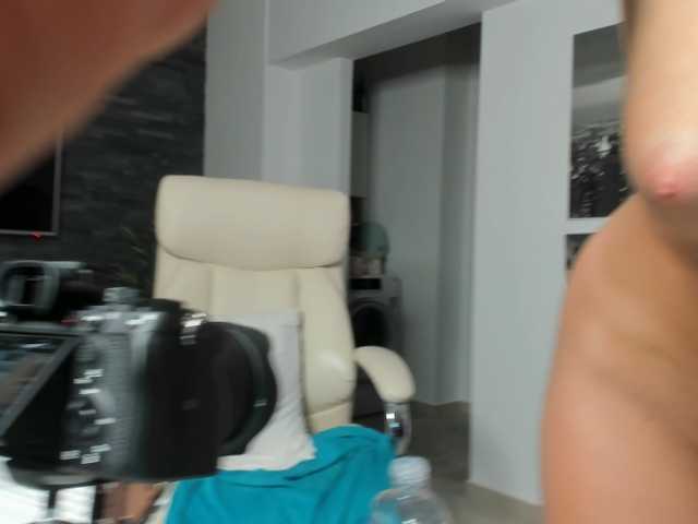Capturas de tela de transmissão AngelikaNoir