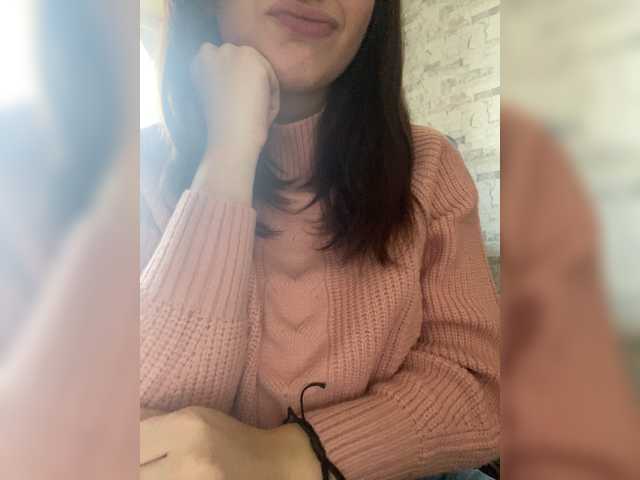 Capturas de tela de transmissão LollaDolly