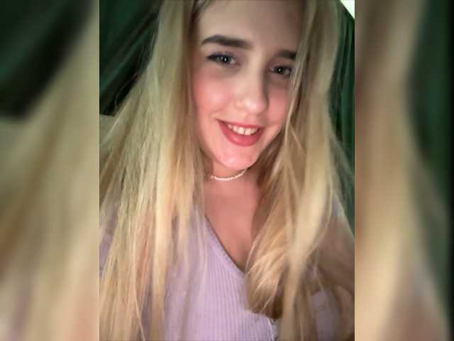 Capturas de tela de transmissão LollaDolly
