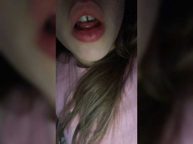 Capturas de tela de transmissão LollaDolly