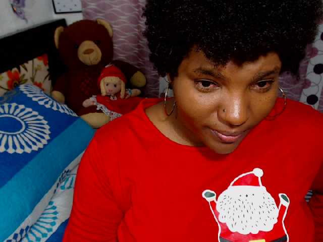 Capturas de tela de transmissão Laaylaax